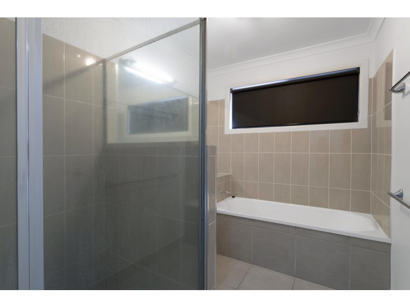 26 Madison Avenue, Glenella QLD 4740