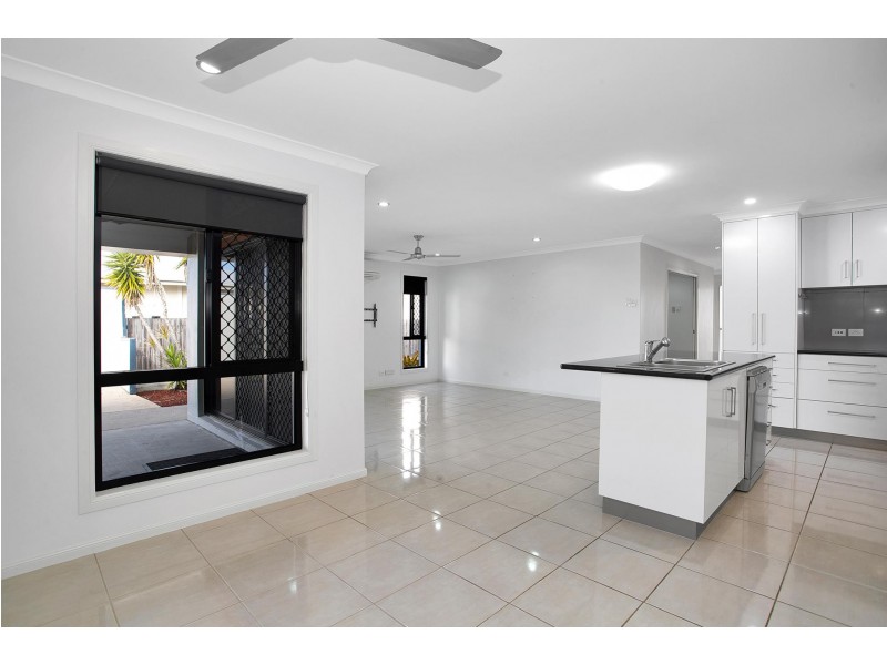 26 Madison Avenue, Glenella QLD 4740