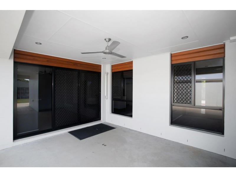 26 Madison Avenue, Glenella QLD 4740