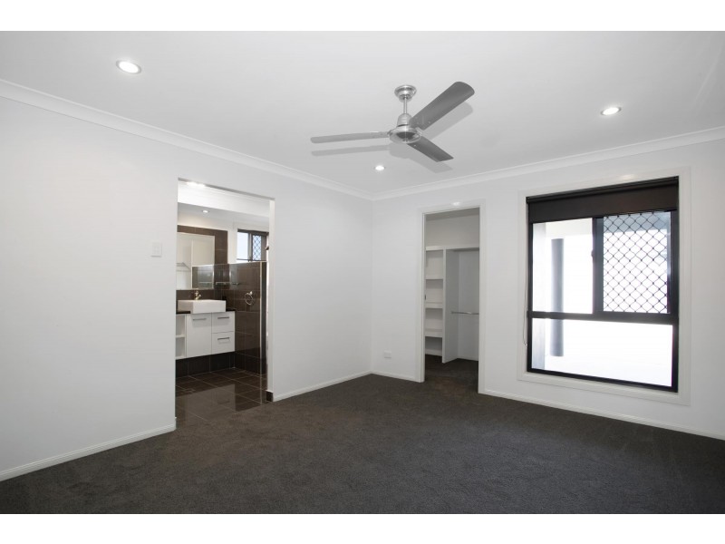 26 Madison Avenue, Glenella QLD 4740