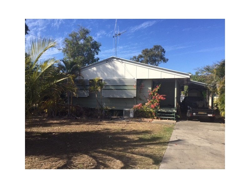 13 Wallace, Dysart QLD 4745