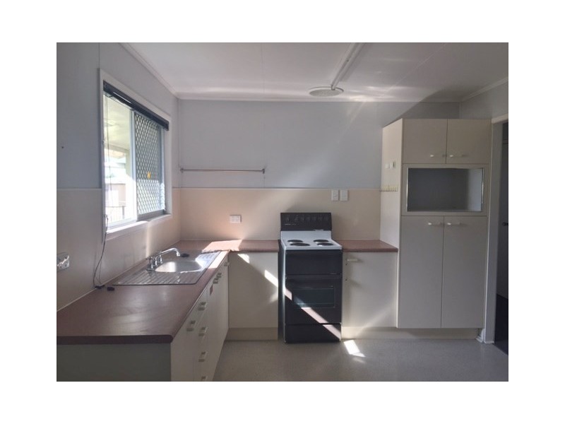 13 Wallace, Dysart QLD 4745