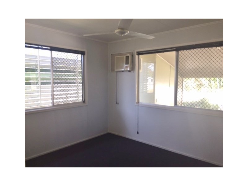 13 Wallace, Dysart QLD 4745