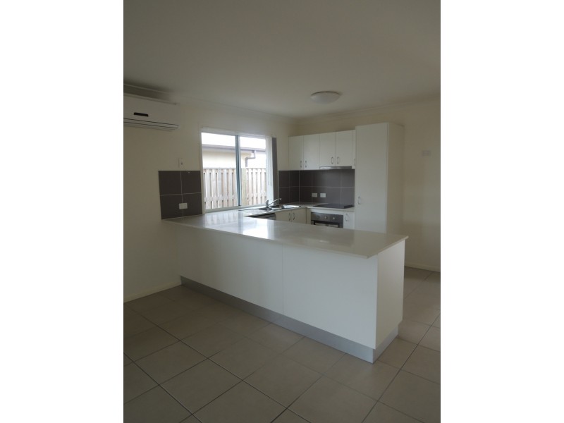 68 Schooner Ave, Shoal Point QLD 4750