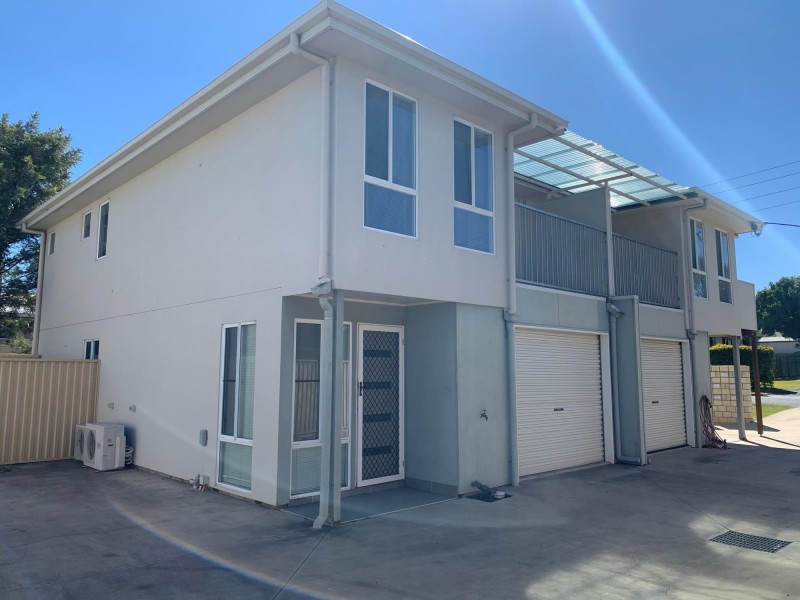 2/19 Oxley Drive, Moranbah QLD 4744
