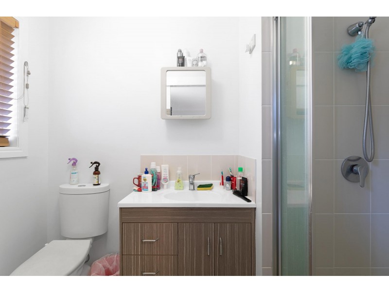 2/185 bedford Road, Andergrove QLD 4740