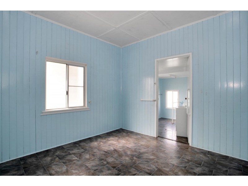 8 Ernest Street, North Mackay QLD 4740