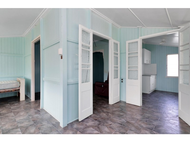 8 Ernest Street, North Mackay QLD 4740