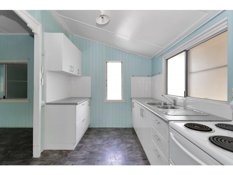 8 Ernest Street, North Mackay QLD 4740