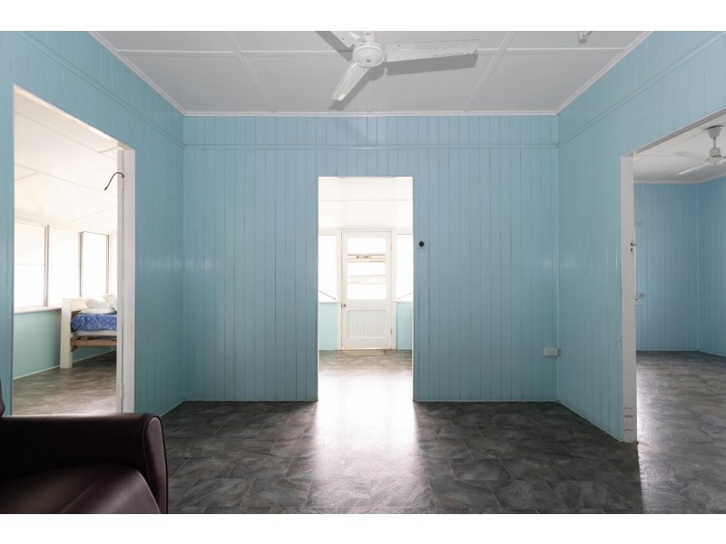 8 Ernest Street, North Mackay QLD 4740