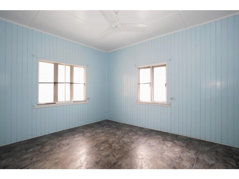 8 Ernest Street, North Mackay QLD 4740