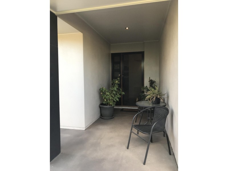 19 Turvey Court, Moranbah QLD 4744