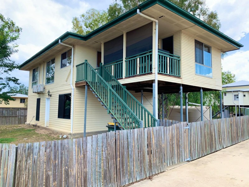 3/4 Suttor Street, Nebo QLD 4742