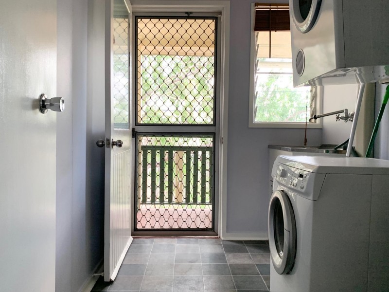 3/4 Suttor Street, Nebo QLD 4742