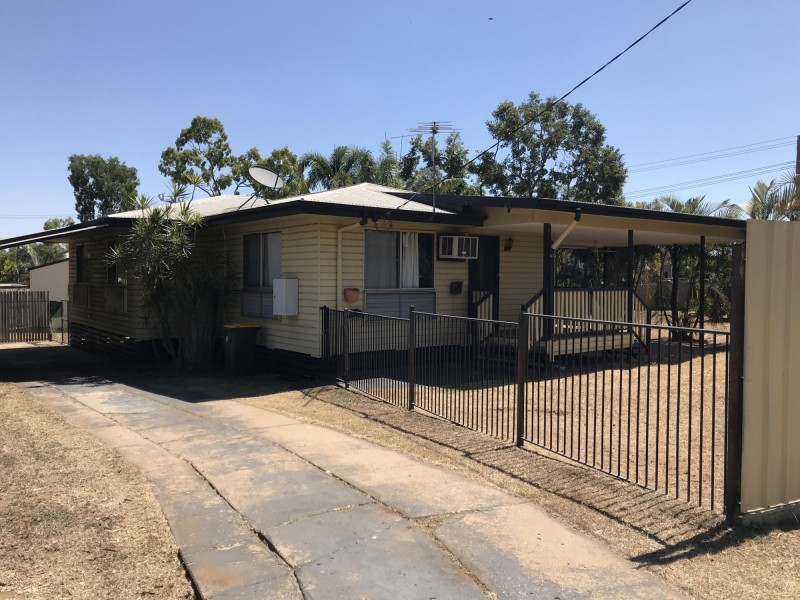 5 Lyons Court, Moranbah QLD 4744