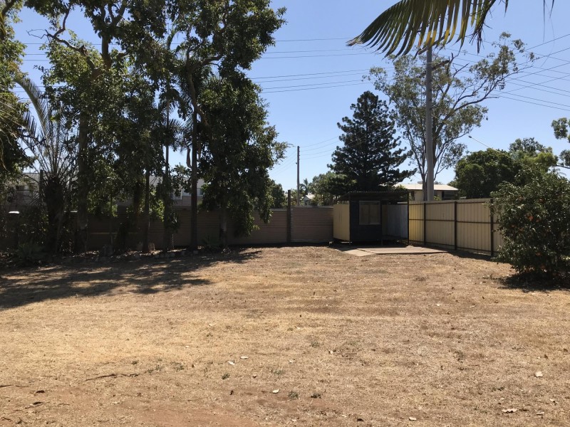 5 Lyons Court, Moranbah QLD 4744