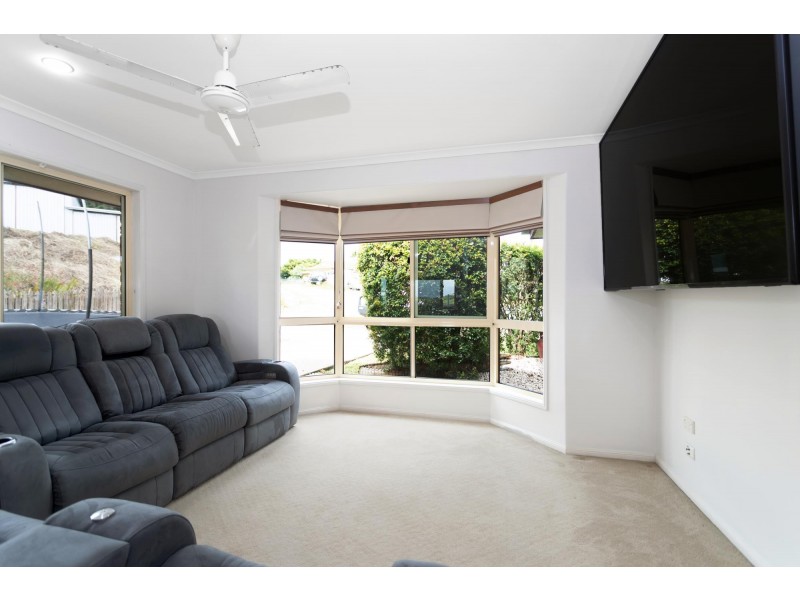 15 Morgan Court, Rural View QLD 4740