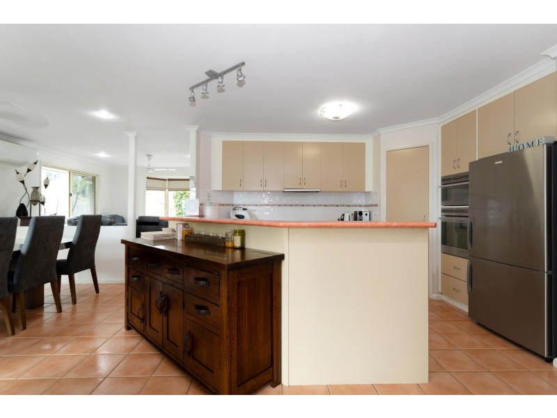 15 Morgan Court, Rural View QLD 4740