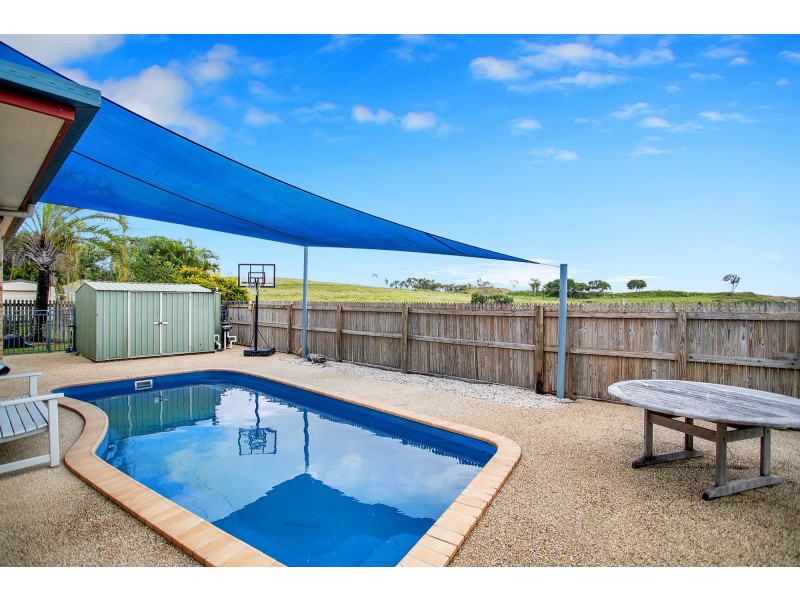 15 Morgan Court, Rural View QLD 4740