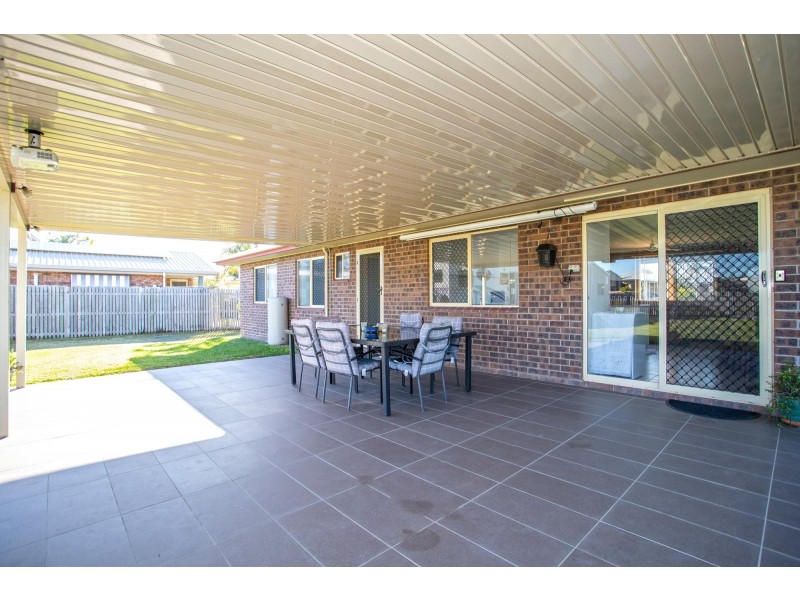 79 Bradman Drive, Glenella QLD 4740