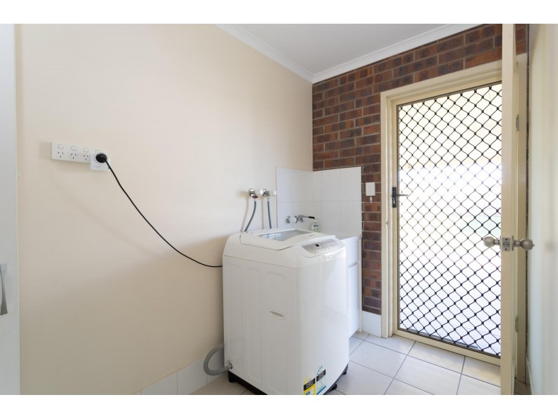 79 Bradman Drive, Glenella QLD 4740