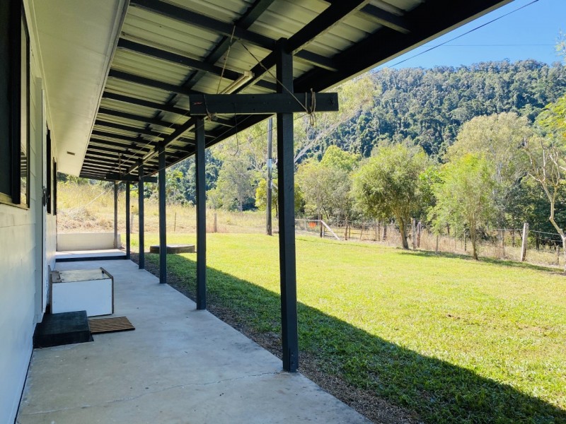437 East Funnel Creek Road, Sarina Range QLD 4737