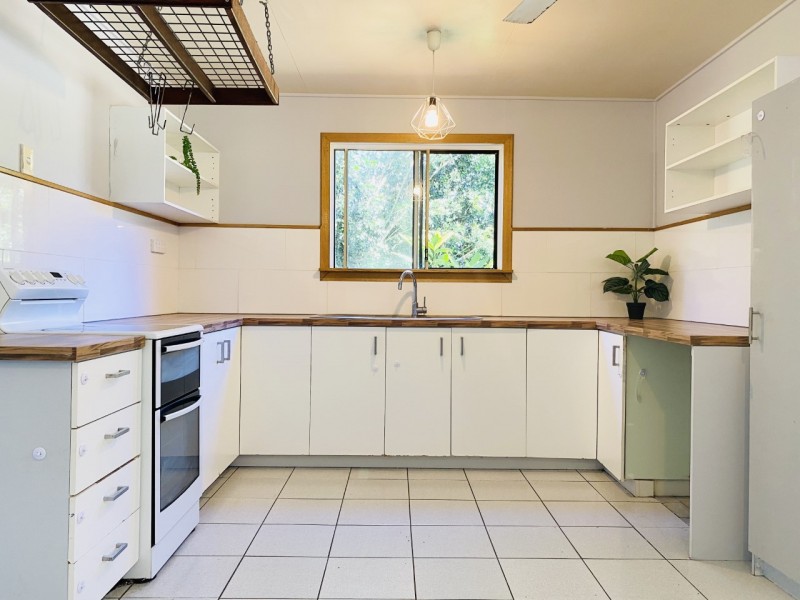 437 East Funnel Creek Road, Sarina Range QLD 4737