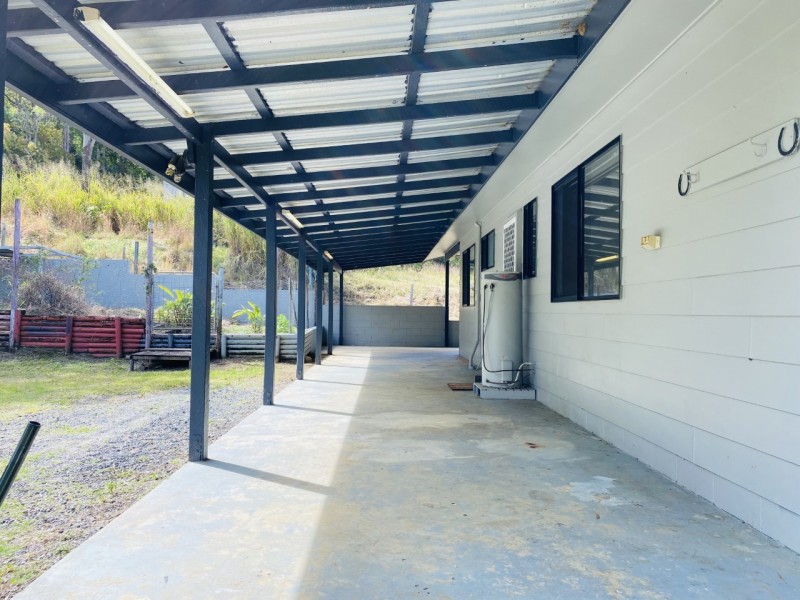 437 East Funnel Creek Road, Sarina Range QLD 4737