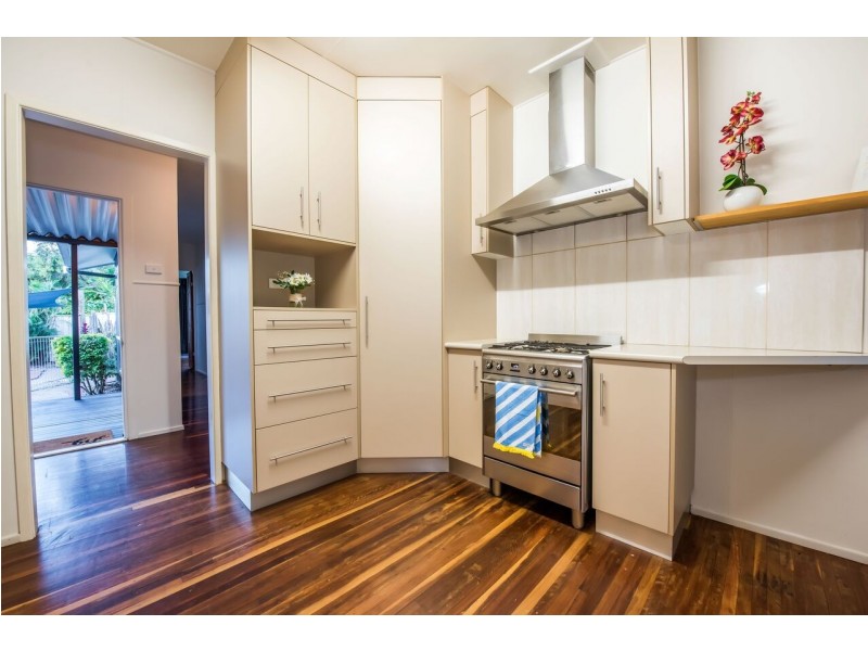 12 Pheasant Street, Slade Point QLD 4740