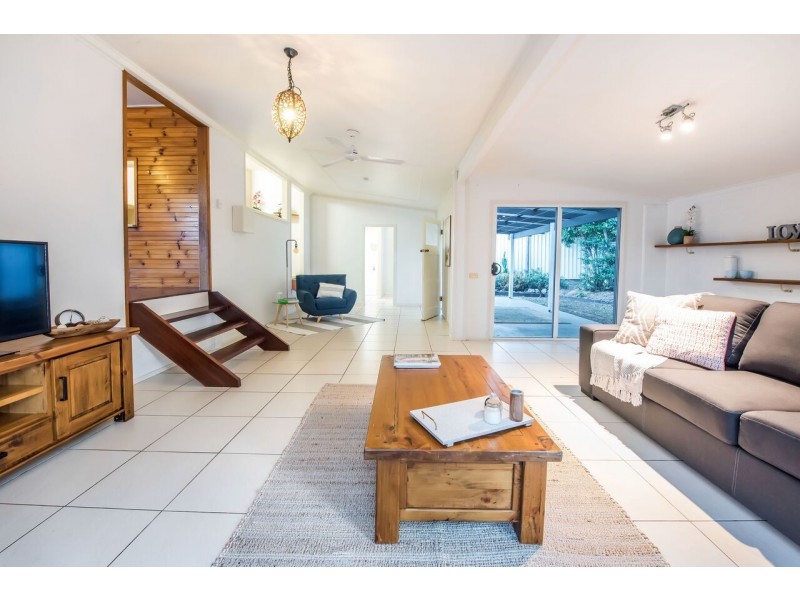 12 Pheasant Street, Slade Point QLD 4740