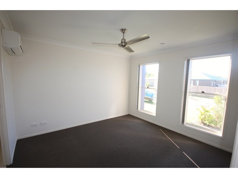 40 Newport Parade, Blacks Beach QLD 4740