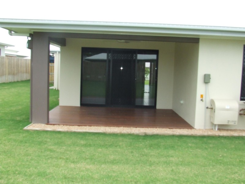 18 Sonoran Street, Rural View QLD 4740