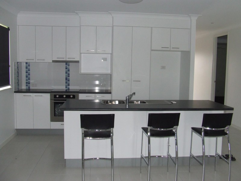 18 Sonoran Street, Rural View QLD 4740