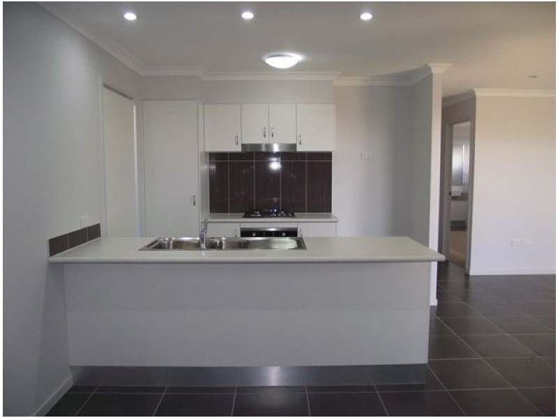 17 Bushlark Drive, Moranbah QLD 4744