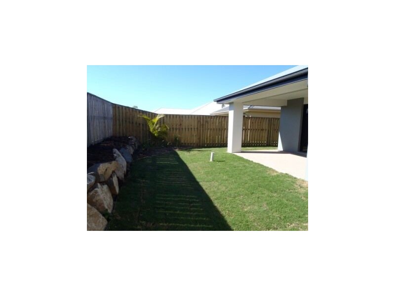66 Newport Parade, Blacks Beach QLD 4740