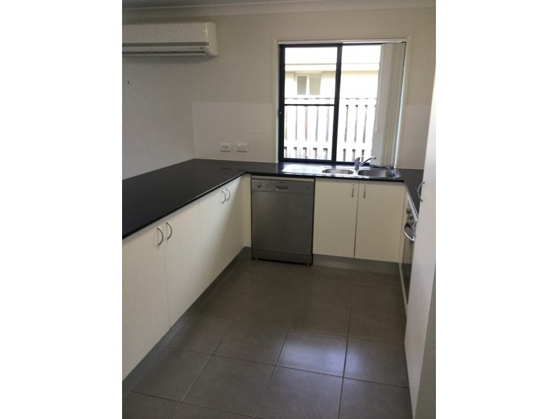 66 Newport Parade, Blacks Beach QLD 4740