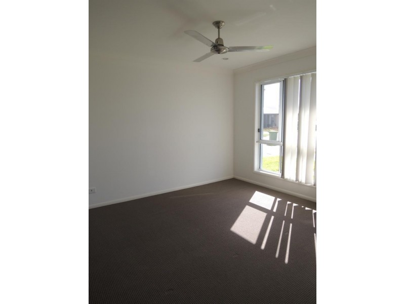 59 Scarborough Circuit, Blacks Beach QLD 4740