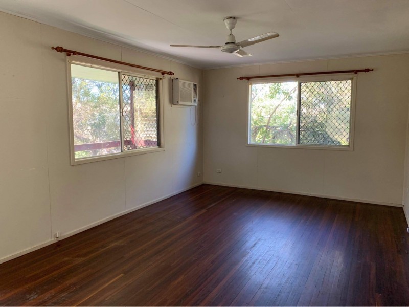 21 Rolfe Street, Moranbah QLD 4744