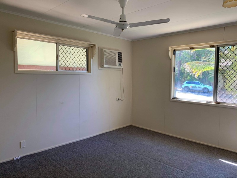 21 Rolfe Street, Moranbah QLD 4744