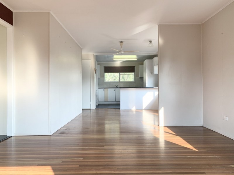 19 Brock Crescent, Dysart QLD 4745