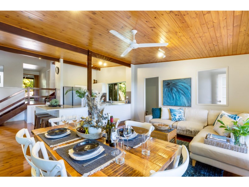 10 Mowlam Street, Eimeo QLD 4740