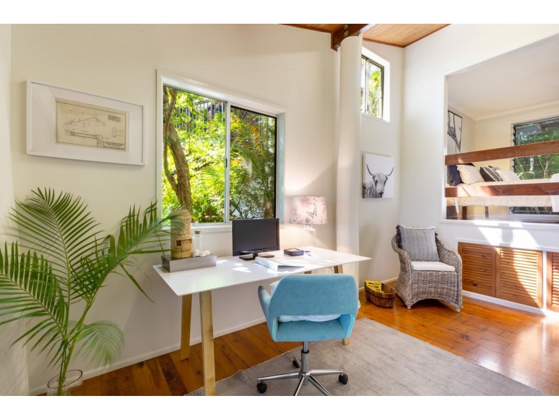 10 Mowlam Street, Eimeo QLD 4740