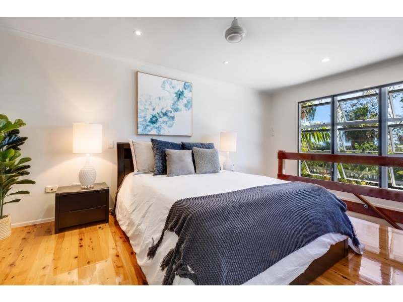 10 Mowlam Street, Eimeo QLD 4740