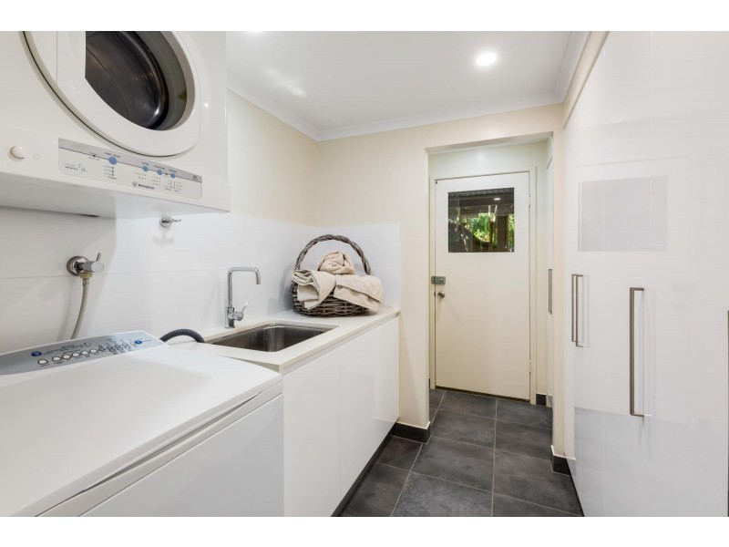 10 Mowlam Street, Eimeo QLD 4740