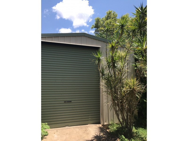 32 Clements St, Moranbah QLD 4744