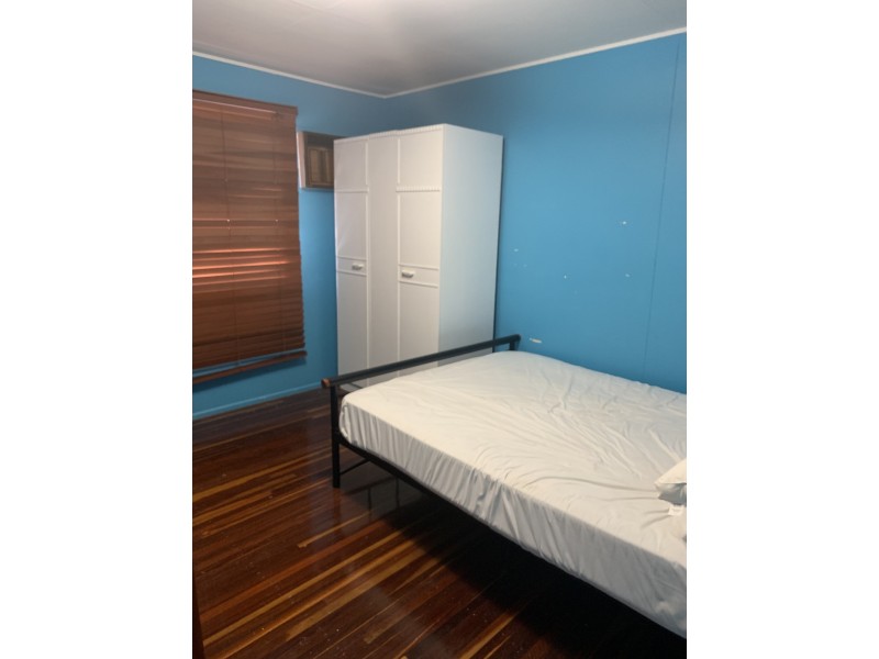 47 Kennedy Dr, Moranbah QLD 4744