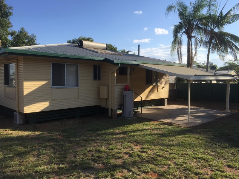 9 Cobb Court, Moranbah QLD 4744