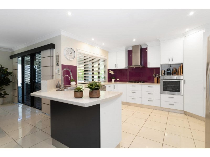 18 Brooksfield Drive, Sarina Beach QLD 4737