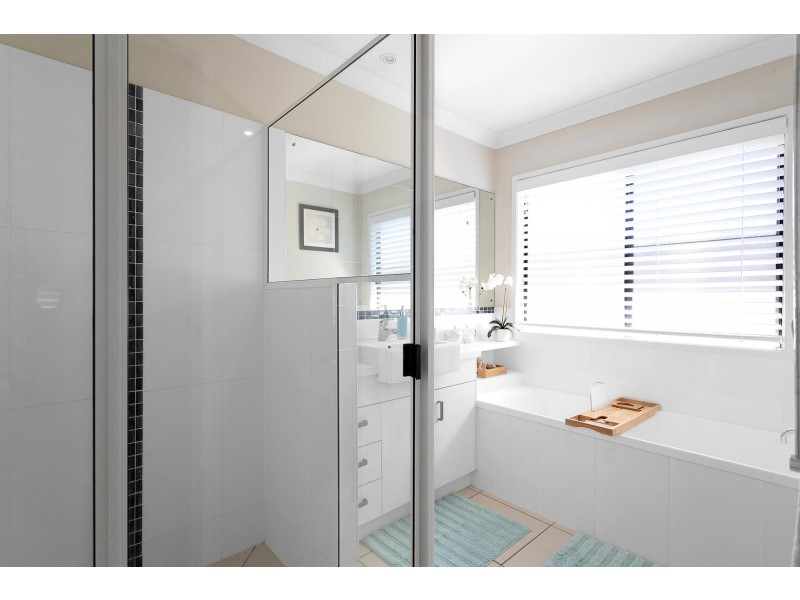 18 Brooksfield Drive, Sarina Beach QLD 4737