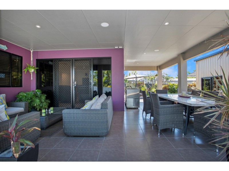 18 Brooksfield Drive, Sarina Beach QLD 4737